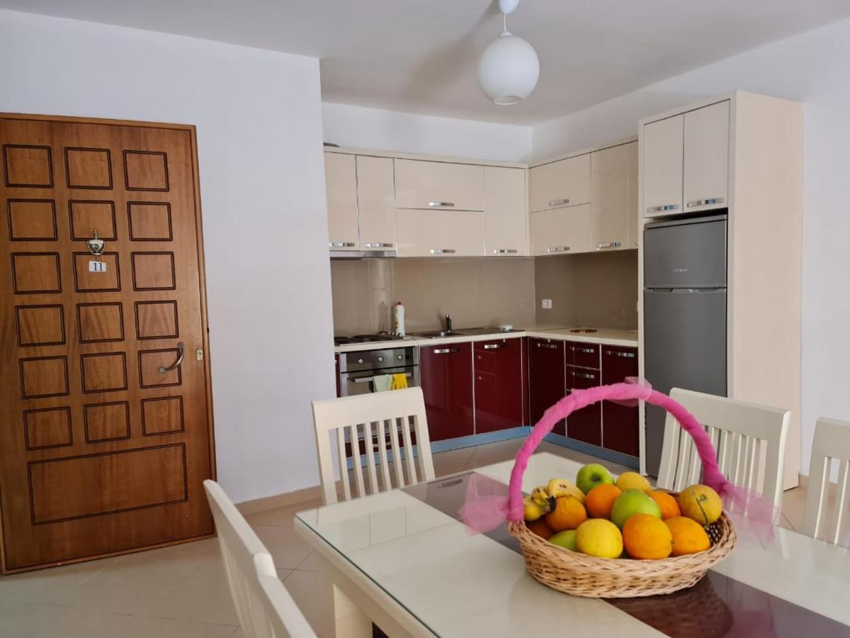 Meltin Apartments Sarandë Eksteriør bilde