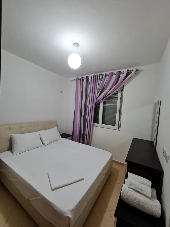 Meltin Apartments Sarandë Eksteriør bilde