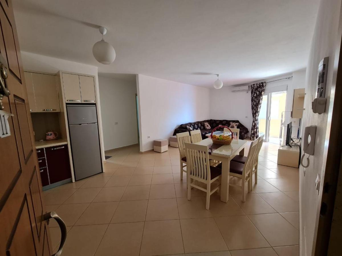 Meltin Apartments Sarandë Eksteriør bilde